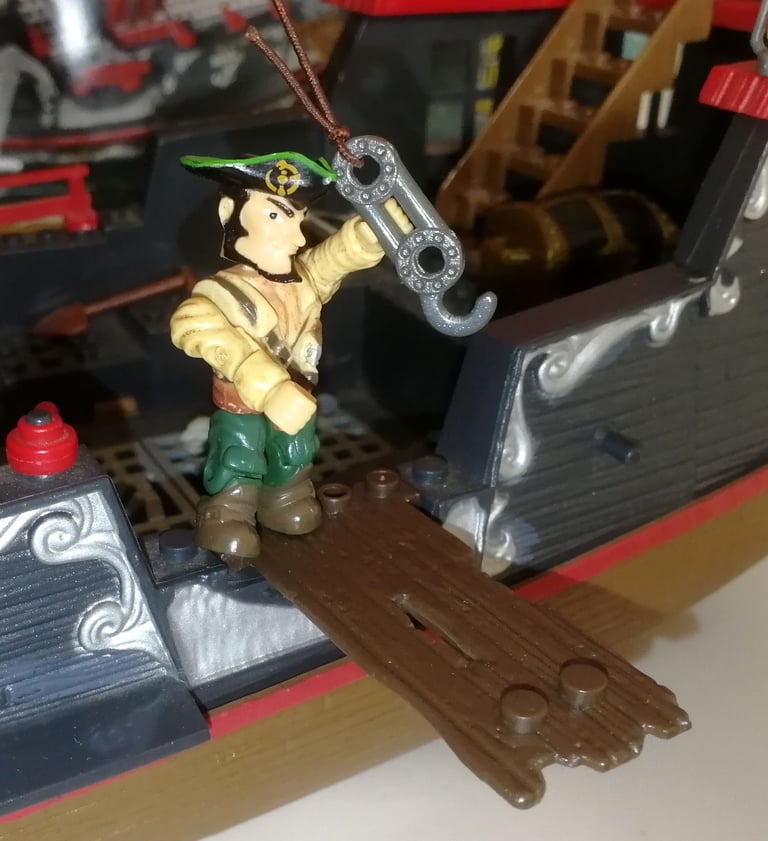 Mega Bloks Pyrates 3619 Admiral Scathe's Predator With Instructions And Box