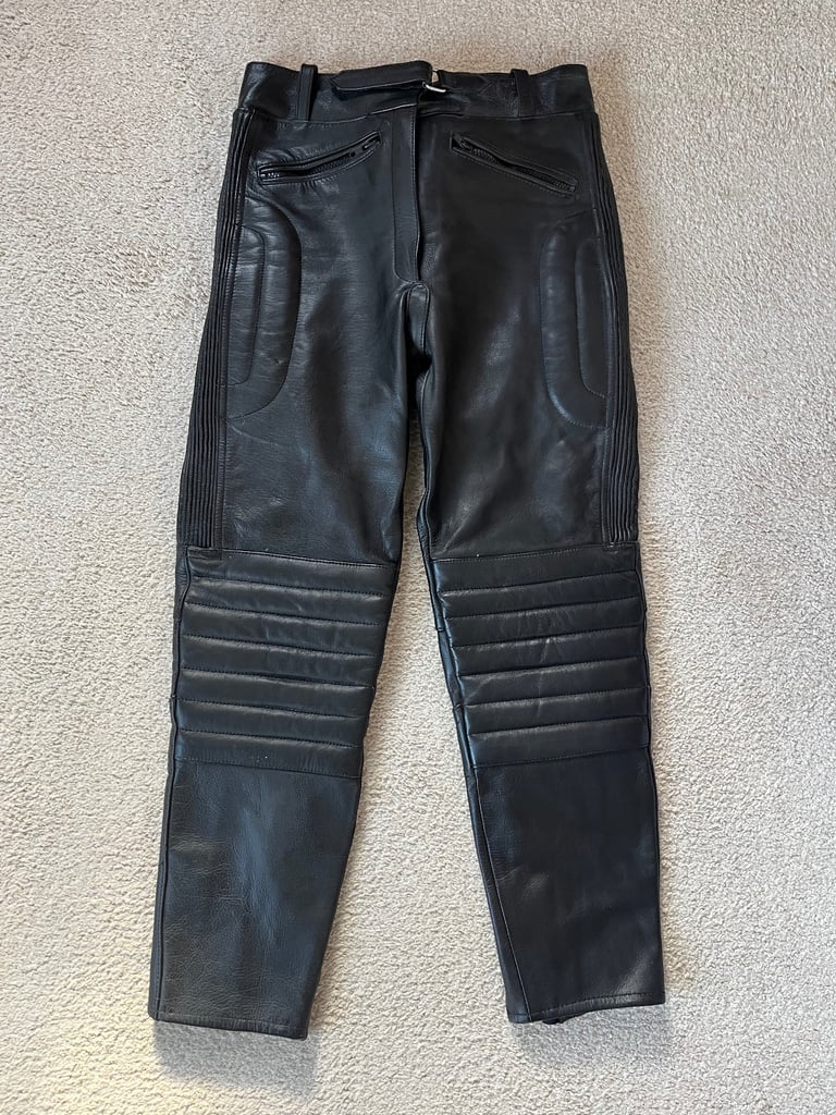 Ladies leather trousers 