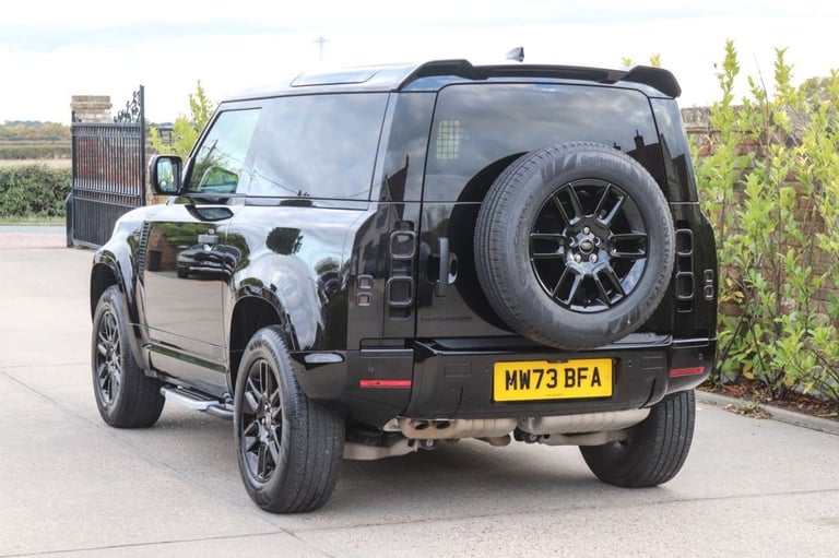 2023 Land Rover Defender 3.0 D250 Hard Top Auto PANEL VAN DIESEL Automatic