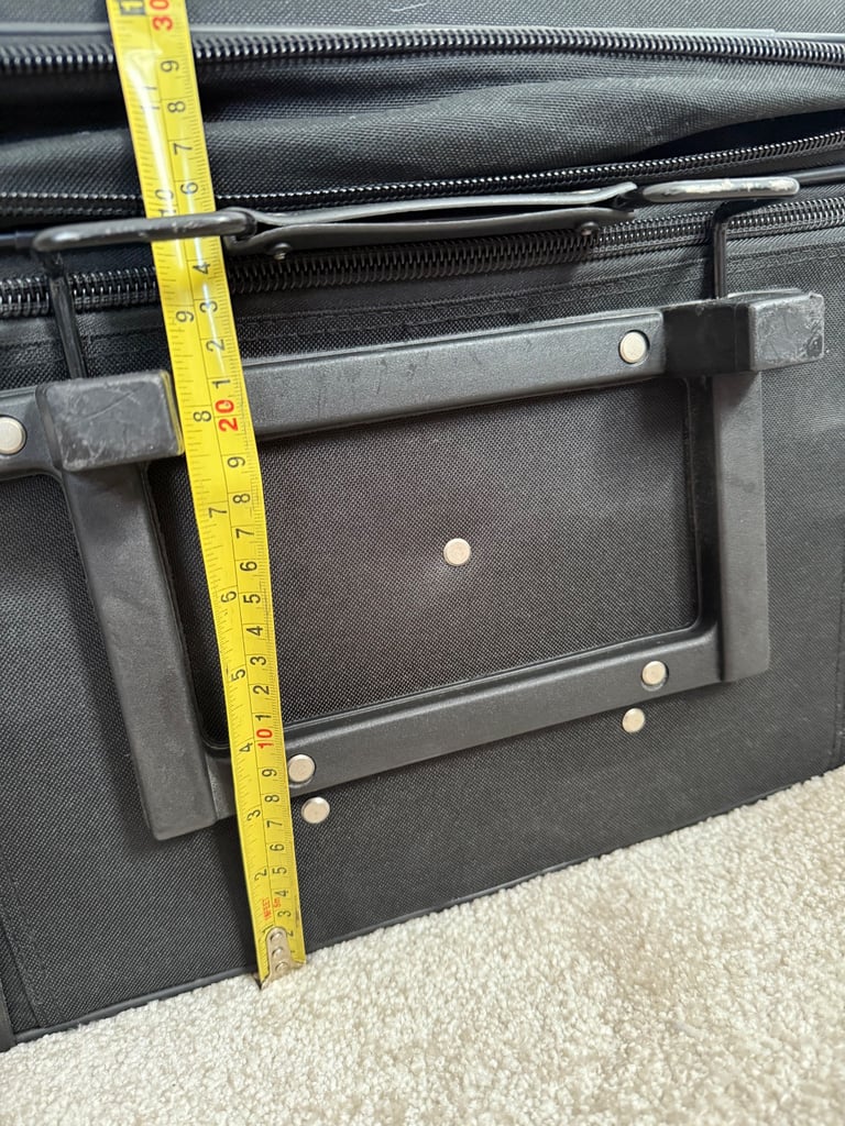  Extra large suitcase  2 wheels used