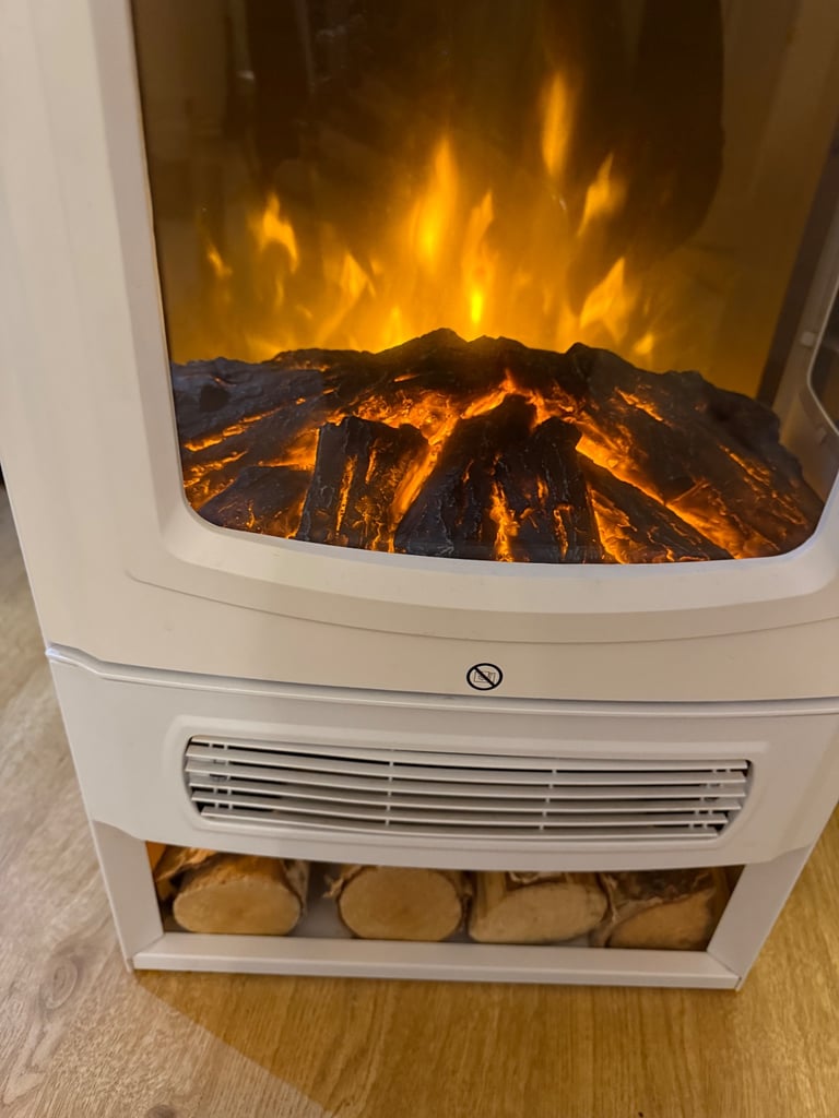 White Klarstein 2000w electric panoramic fire 