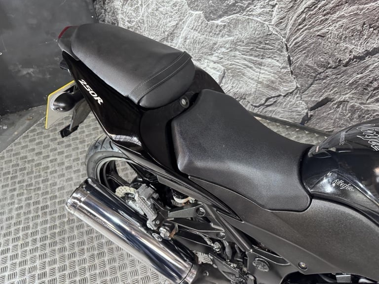 KAWASAKI NINJA 250 2009