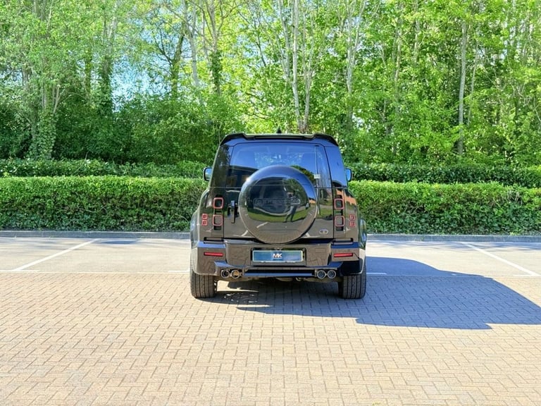 2020 Land Rover Defender 2.0 SD4 SE SUV 5dr Diesel Auto 4WD Euro 6 (s/s) (240 ps) ESTATE Diesel A...