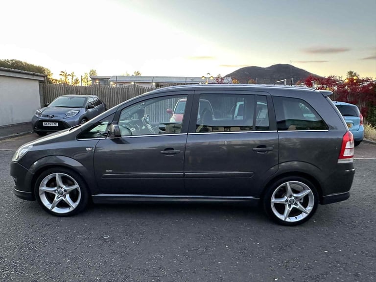 Vauxhall, ZAFIRA, MPV, 2011, Manual, 1686 (cc), 5 doors