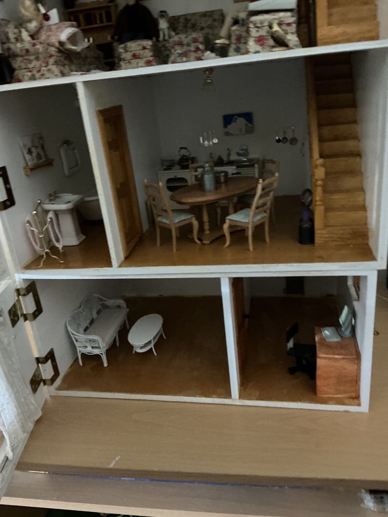 Fully furnished dolls house