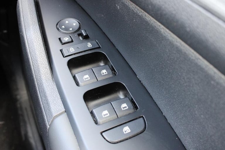 2024 Kia Sportage 1.6 T Gdi Mhev 2 Suv 5dr Petrol Hybrid Manual Euro 6 (s/s) (157 Bhp) ESTATE Pet...