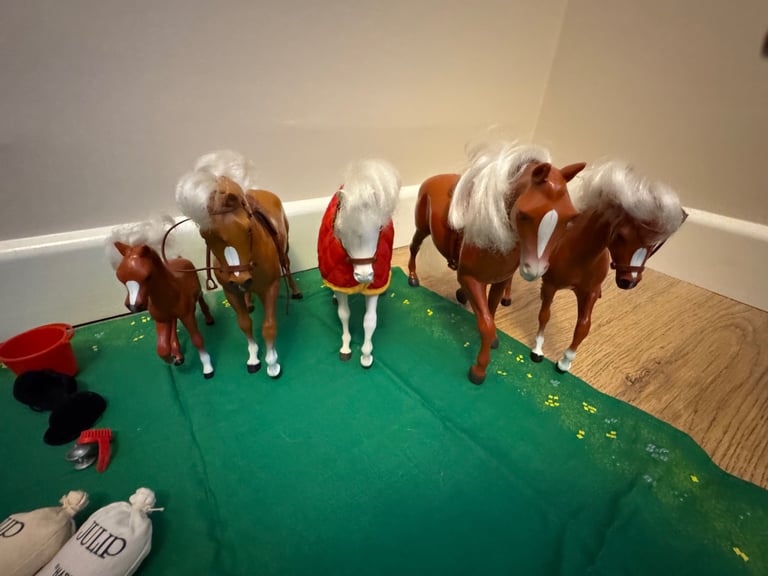 Original Julip horsebox & accessories 