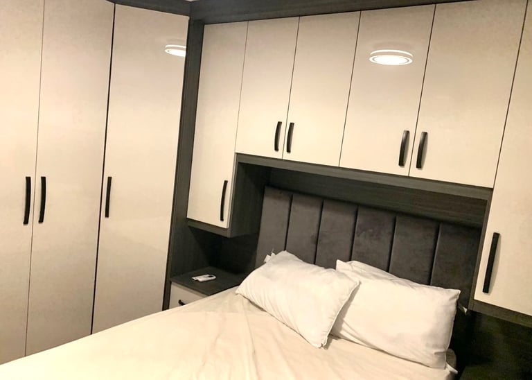 (Not a studio)Double room including bills for single occupancy or couple welcome Postcode E6 2PP