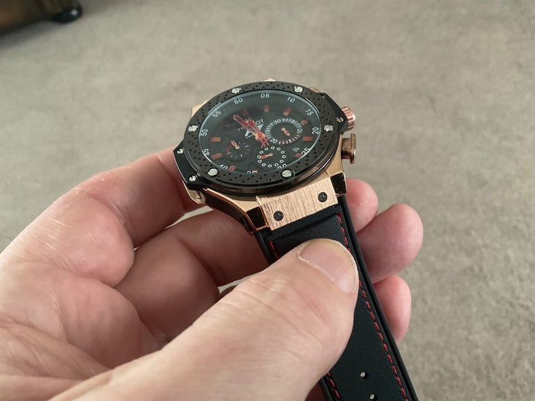 image for MANS AUTOMATIC WATCH