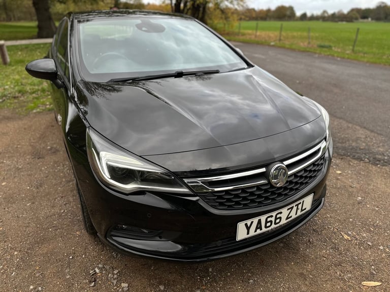2017 Vauxhall Astra 1.4T 16V 150 SRi Nav 5dr Auto HATCHBACK Petrol Automatic