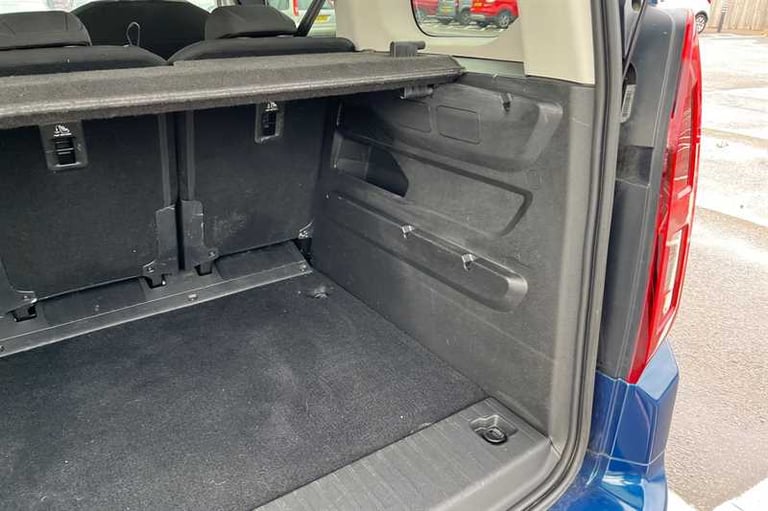 2022 Vauxhall Combo Life 1.5 Turbo D SE 5dr MPV DIESEL Manual