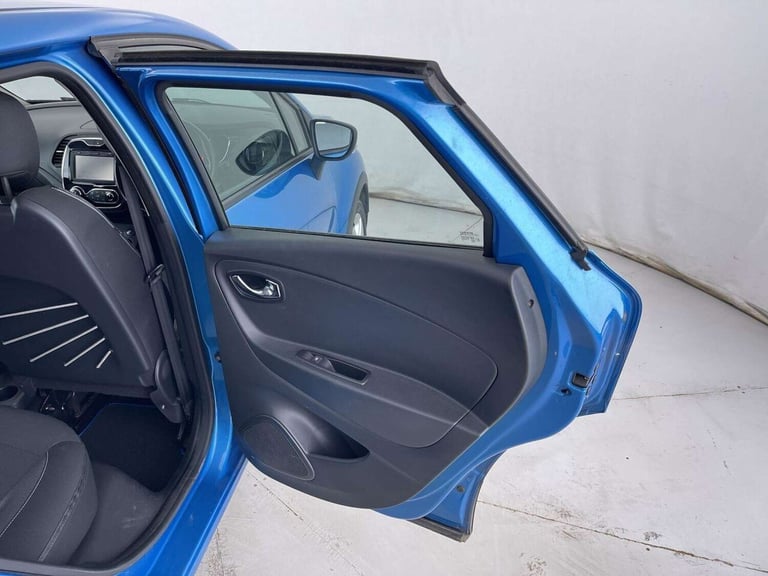 2015 Renault Captur 0.9 TCe ENERGY Dynamique Nav SUV 5dr Petrol Manual Euro 6 (s/s) (90 ps) CRU S...