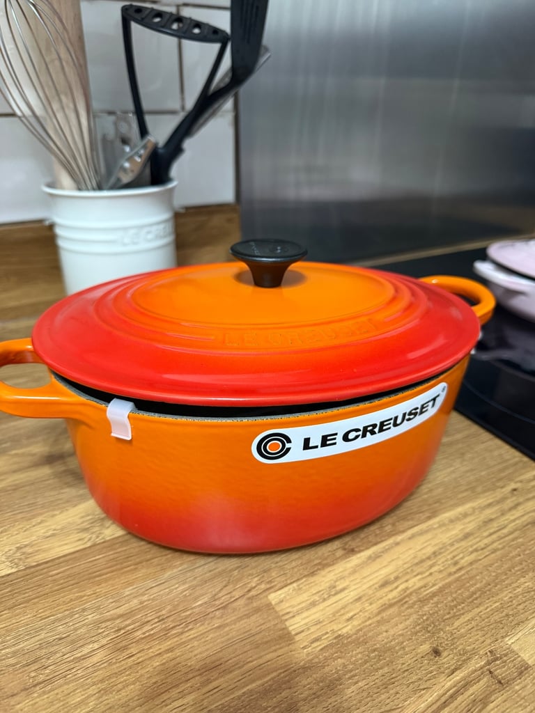 image for Le Creuset Oval casserole dish