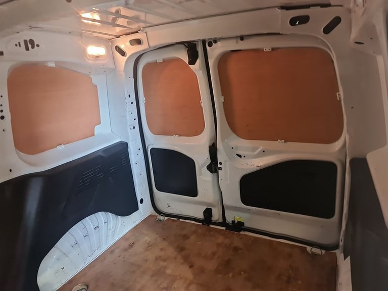 PEUGEOT PARTNER 1.5 BLUEHDI 1000 PROFESSIONAL PREMIUM P/V 100 BHP SWB