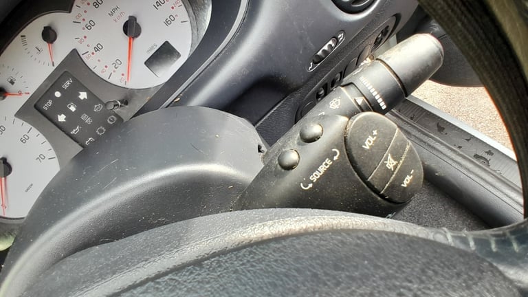 2002 Renault Megane 1.6 16V Dynamique + 2dr COUPE Petrol Manual