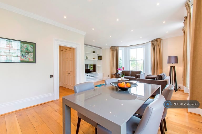 2 bedroom flat in Prince Of Wales Terrace, London, W8 (2 bed) (#2645730)