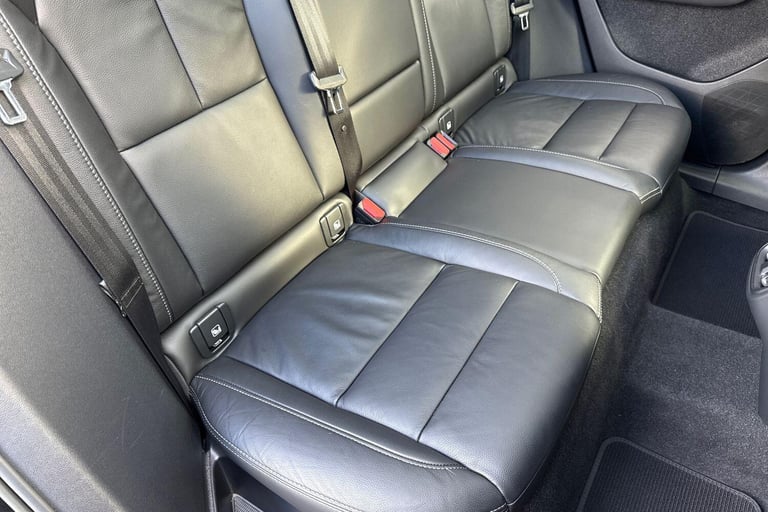 2022 Volvo XC40 2.0 B4 MHEV Ultimate SUV 5dr Petrol Hybrid DCT Auto Euro 6 (s/s) (197 ps) ESTATE ...