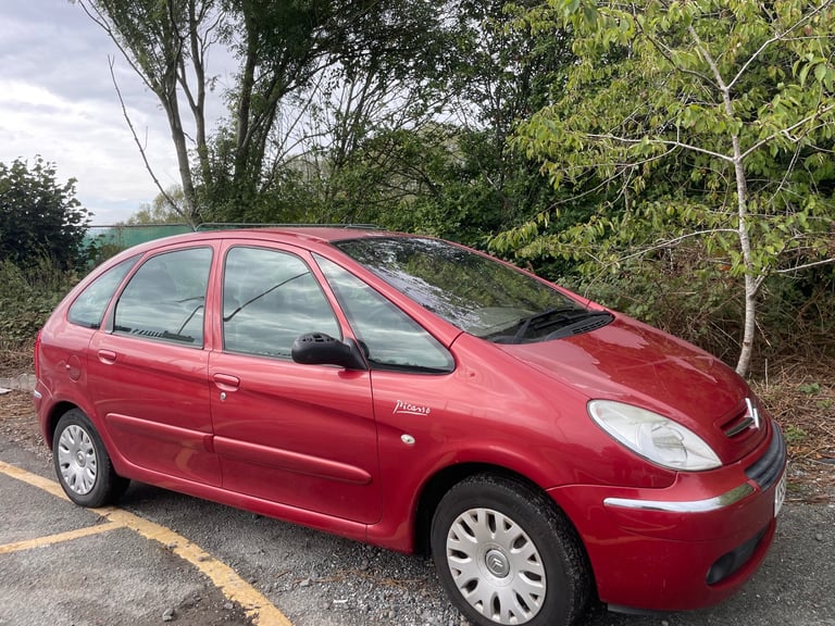 CITROEN PICASSO 1.6 EXCLUSIVE 56 REG MPV 11 SERVICE STAMPS JUNE 9TH 2026 LOW INSURANCE 38+MPG