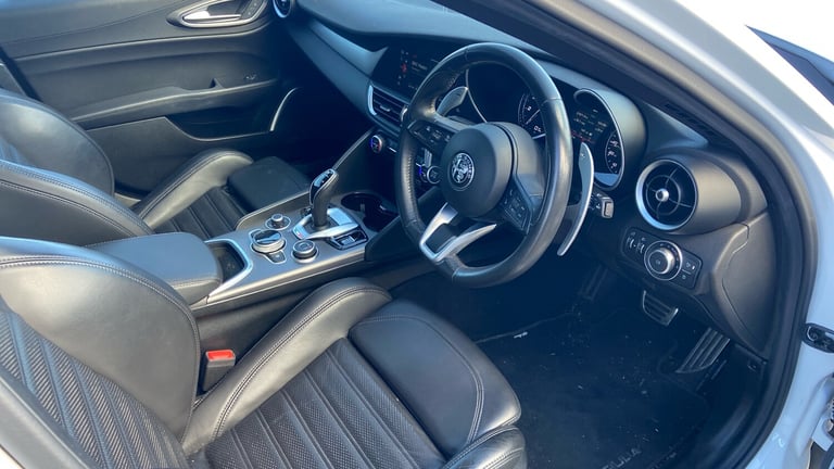 2021 Alfa Romeo Giulia 2.0T Veloce Saloon 4dr Petrol GPF Auto Euro 6 (s/s) (280 ps) Saloon Petrol...