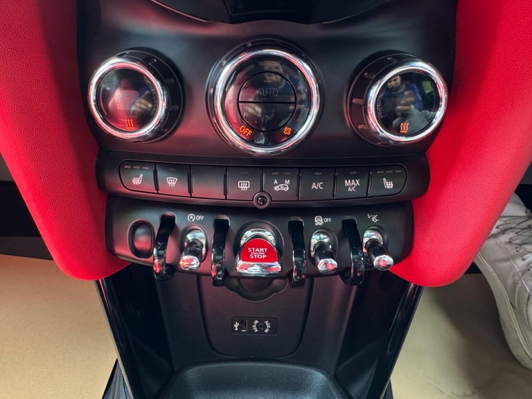 2014 MINI Cooper 2.0 PETROL AUTO Hatchback Petrol Semi Automatic