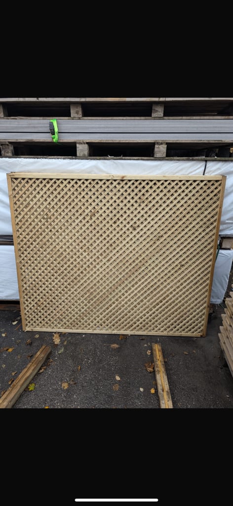 image for x3 KDM Privacy diamond lattice trellis 1.83x1.5