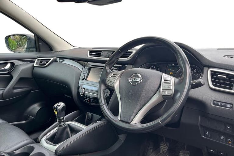 2016 Nissan Qashqai 1.2 DiG-T Tekna [Non-Panoramic] 5dr HATCHBACK PETROL Manual