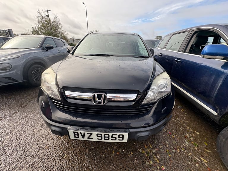 2008 Honda CR-V, 2.2 diesel, breaking for parts only, all parts available. 