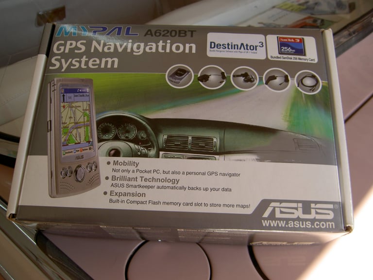 Wireless Head phones & Bluetooth My Pall GPS System Very good Condition  
