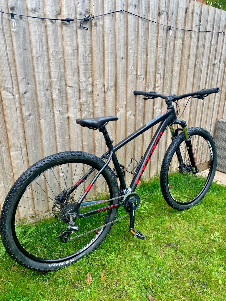 Carrera Hellcat 29 - 18 Inch Frame - Incredibly Good Conditiont