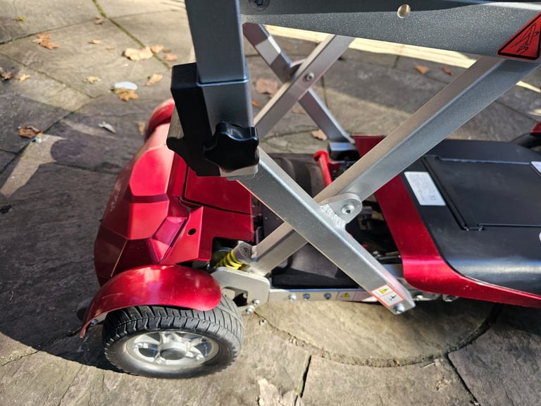 Drive Devilbiss AutoFold Elite Auto Folding Mobility Scooter With Suspension