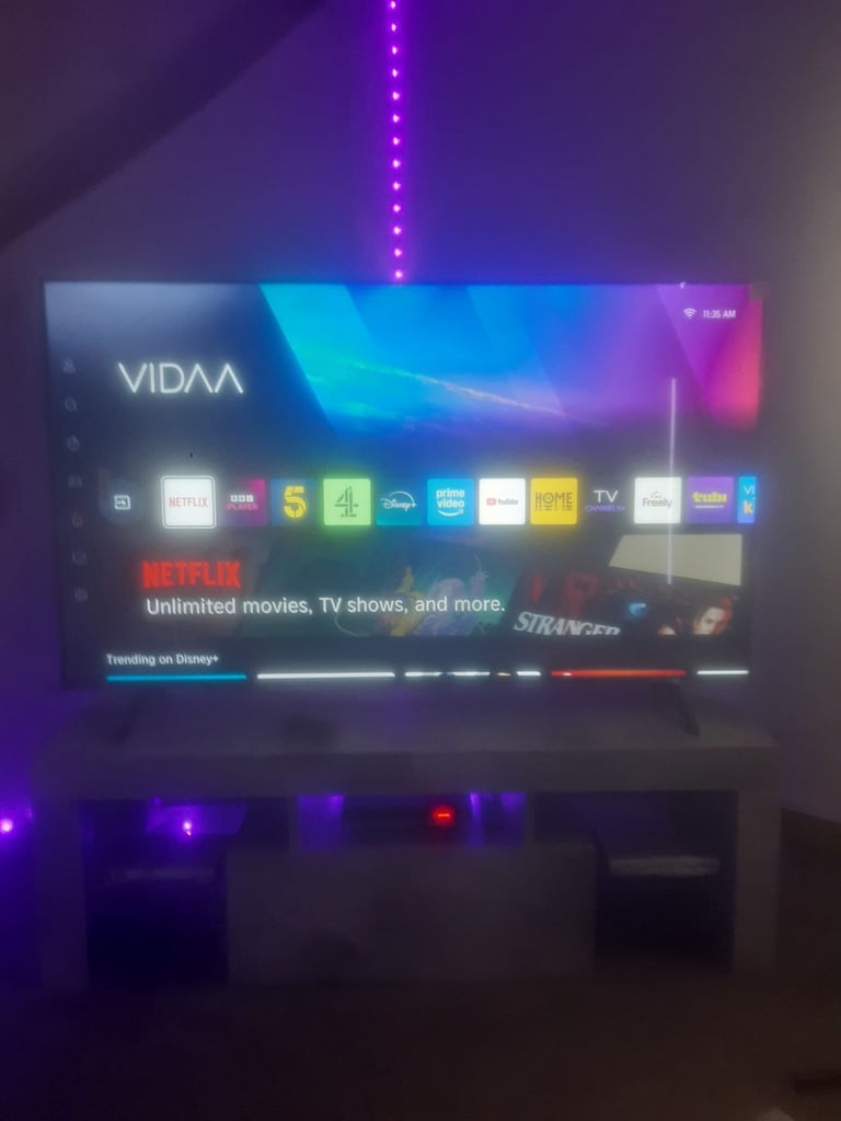 55 inch smart hisense tv