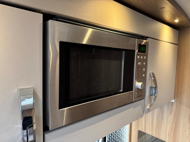 SWIFT CHALLENGER HI-STYLE 560 2021 MODEL ISLAND BED TOURING CARAVAN