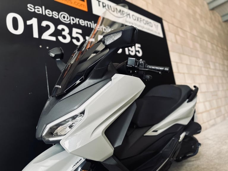 STUNNING ONE OWNER 2024/24 HONDA FORZA 350 SCOOTER