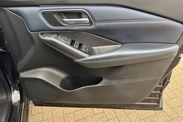 2021 Nissan Qashqai 1.3 DiG-T MH Tekna 5dr Hatchback Petrol Manual