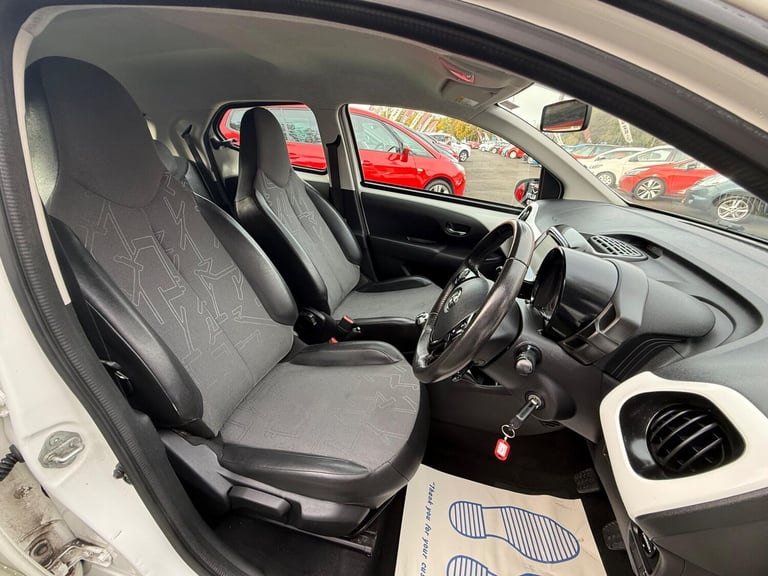 2015 Toyota AYGO 1.0 VVT-i x-pression x-wave 5dr Petrol Manual Euro 5 Euro 5 (68 ps) HATCHBACK Pe...