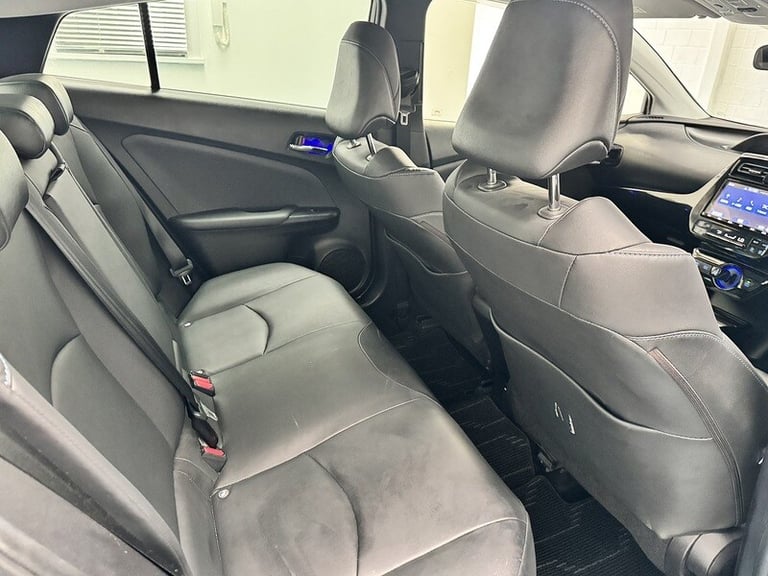2025 Toyota Prius Vvt-I Active Hatchback HYBRID ELECTRIC Semi Automatic