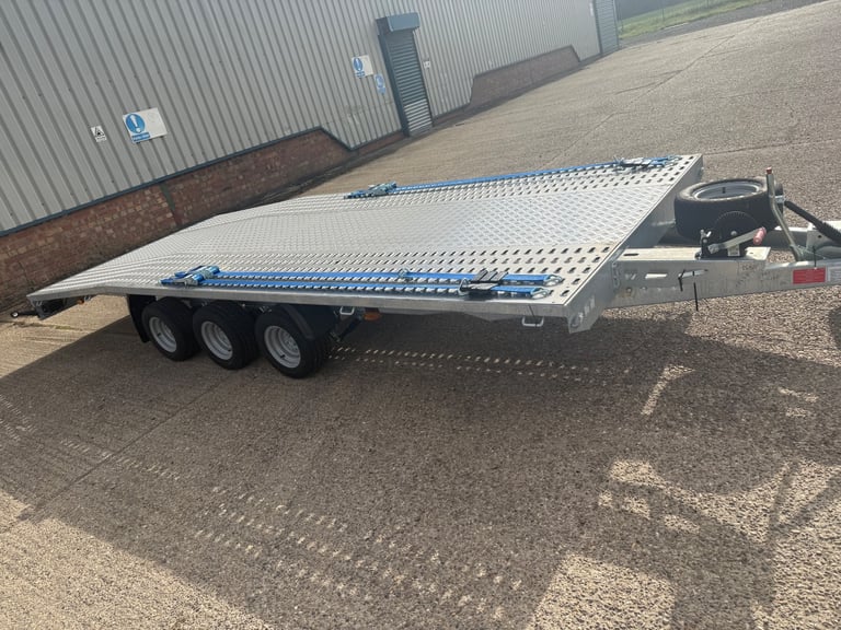 image for Car transporter trailer 3500 kilo 3 axel 