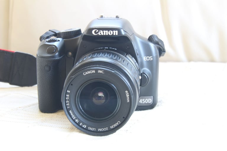 fully working Canon EOS 450D digital camera and Canon Zoom Lens EF-S 18-55mm 1:3.5-5.6 II bundle