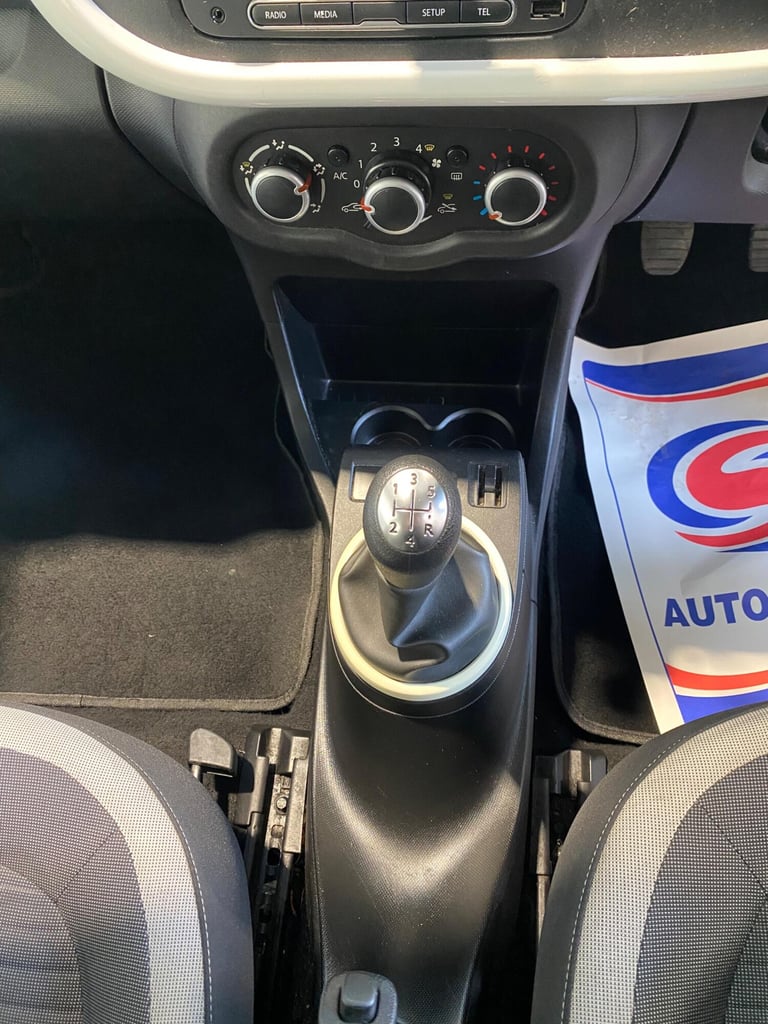 2016 Renault Twingo 1.0 SCe Play Euro 6 5dr HATCHBACK Petrol Manual