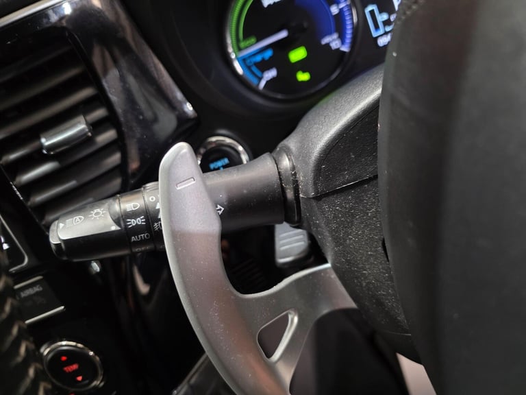 2019 Mitsubishi Outlander 2.4h TwinMotor 13.8kWh 4hs CVT 4WD Euro 6 (s/s) 5dr ESTATE Petrol/Elect...