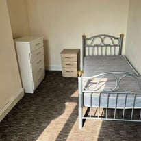 Single & Twin rooms WITHOUT ANY PAYMENT available in High field Road, Birmingham!