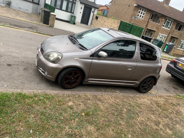Toyota yaris Sports RS