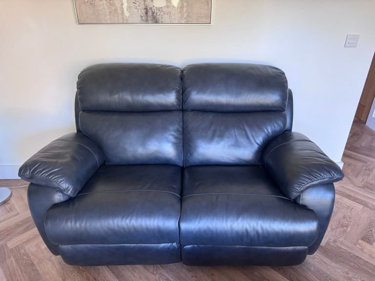 Blue Leather Recliner Sofa Set – 2-Seater + Armchair, Excellent Condition – (West Moors, Ferndown)