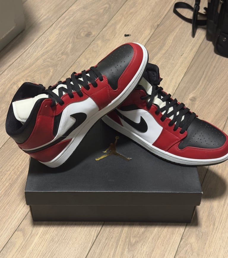 image for Jordan 1 Mid Chicago Black Toe