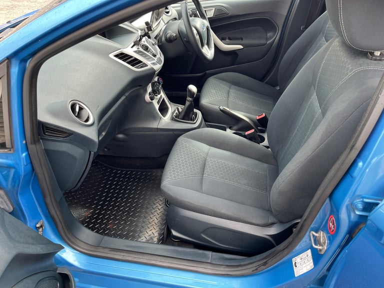 Ford, FIESTA, Hatchback, 2011, Manual, 1242 (cc), 5 doors