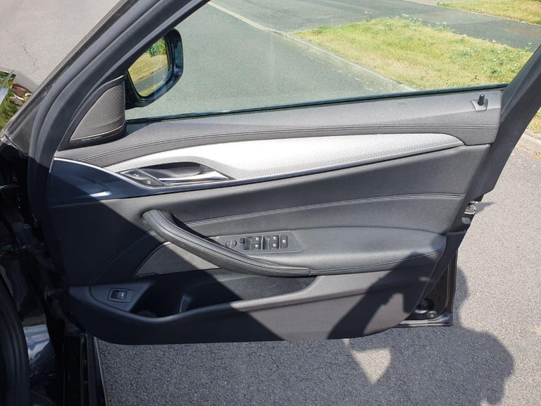 BMW 5 SERIES 3.0 540i xDrive M Sport Touring 2018