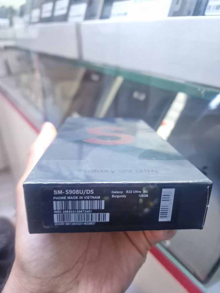SAMSUNG GALAXY S22 ULTRA 5G 128GB BLACK &BURGUNDY SEALED PACK