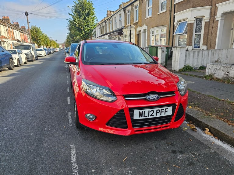 Ford, FOCUS, Hatchback, 2012, Manual, TITANIUM SPEC