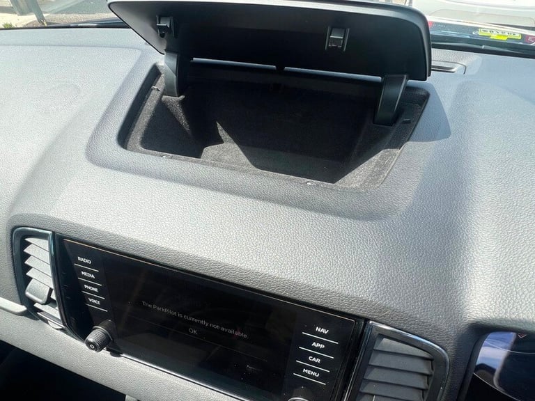 Skoda Karoq 1.0 TSI SE Nav Plus SUV 5dr Petrol Manual Euro 6 (s/s) (115 ps)