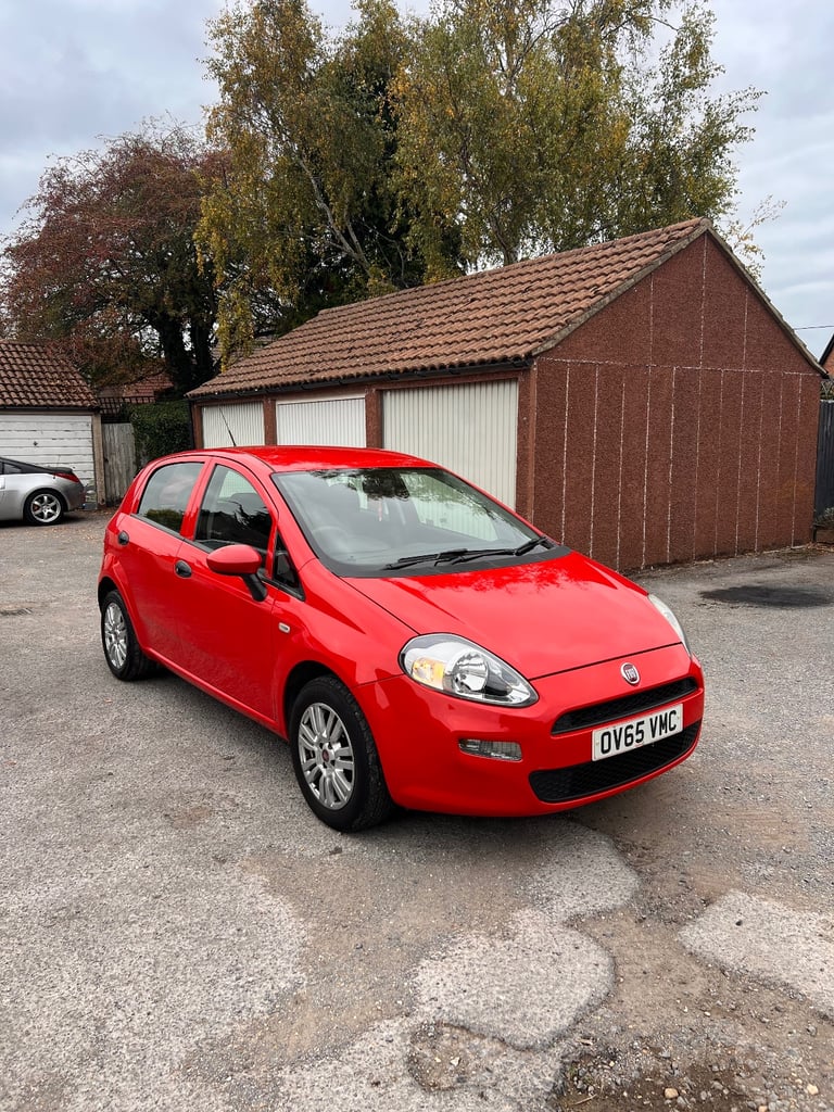 Fiat, PUNTO, Hatchback, 2015, Manual, 1242 (cc), 5 doors